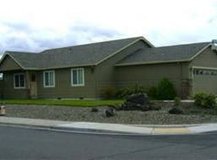7898 27th St, White City, OR 97503