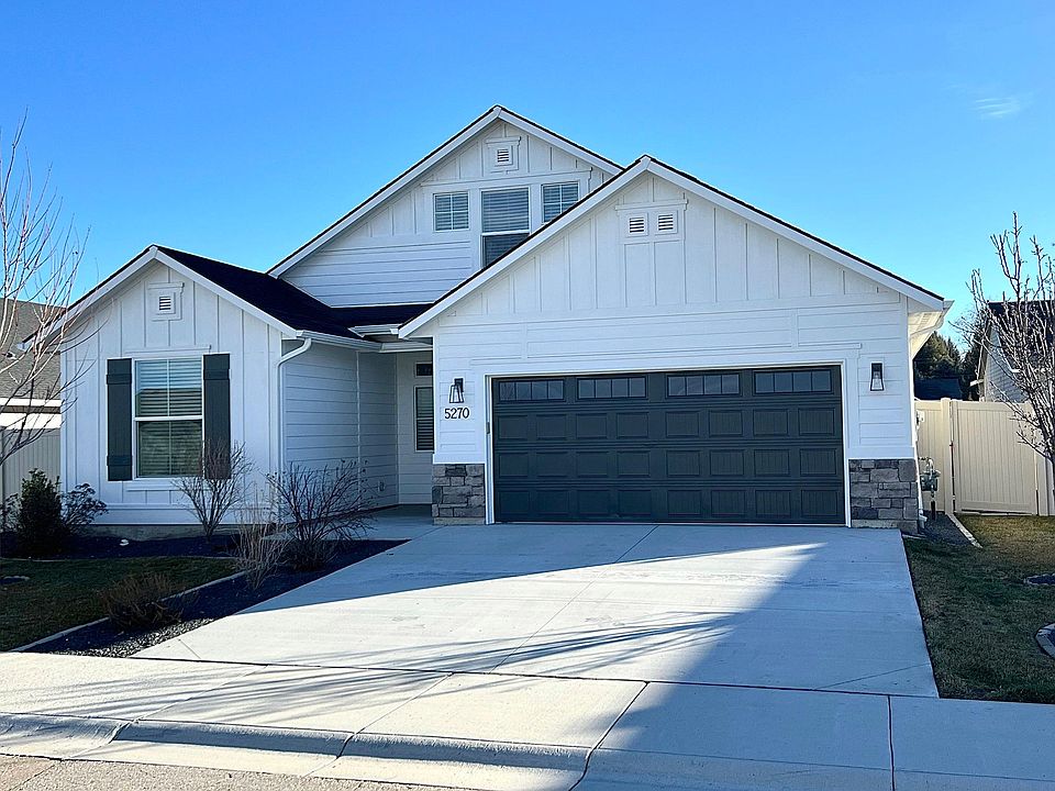 One story house with a very large bonus room upstairs.