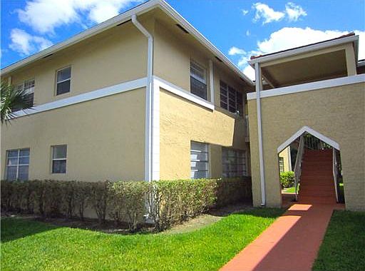 4th image of 9948 Twin Lakes Dr #34-C