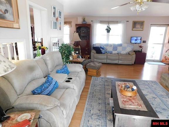 4th image of 614 E 1st St