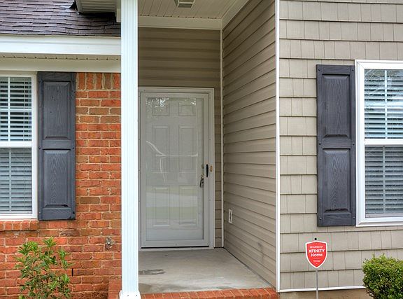 4th image of 2062 Sylvan Lake Dr