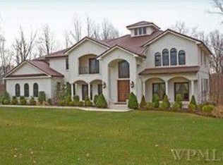 9 Bauerlein Ct, Mahopac, NY 10541