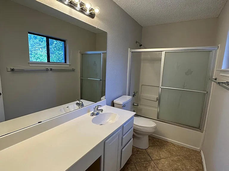 18615 Creekside Pass — Photo 12