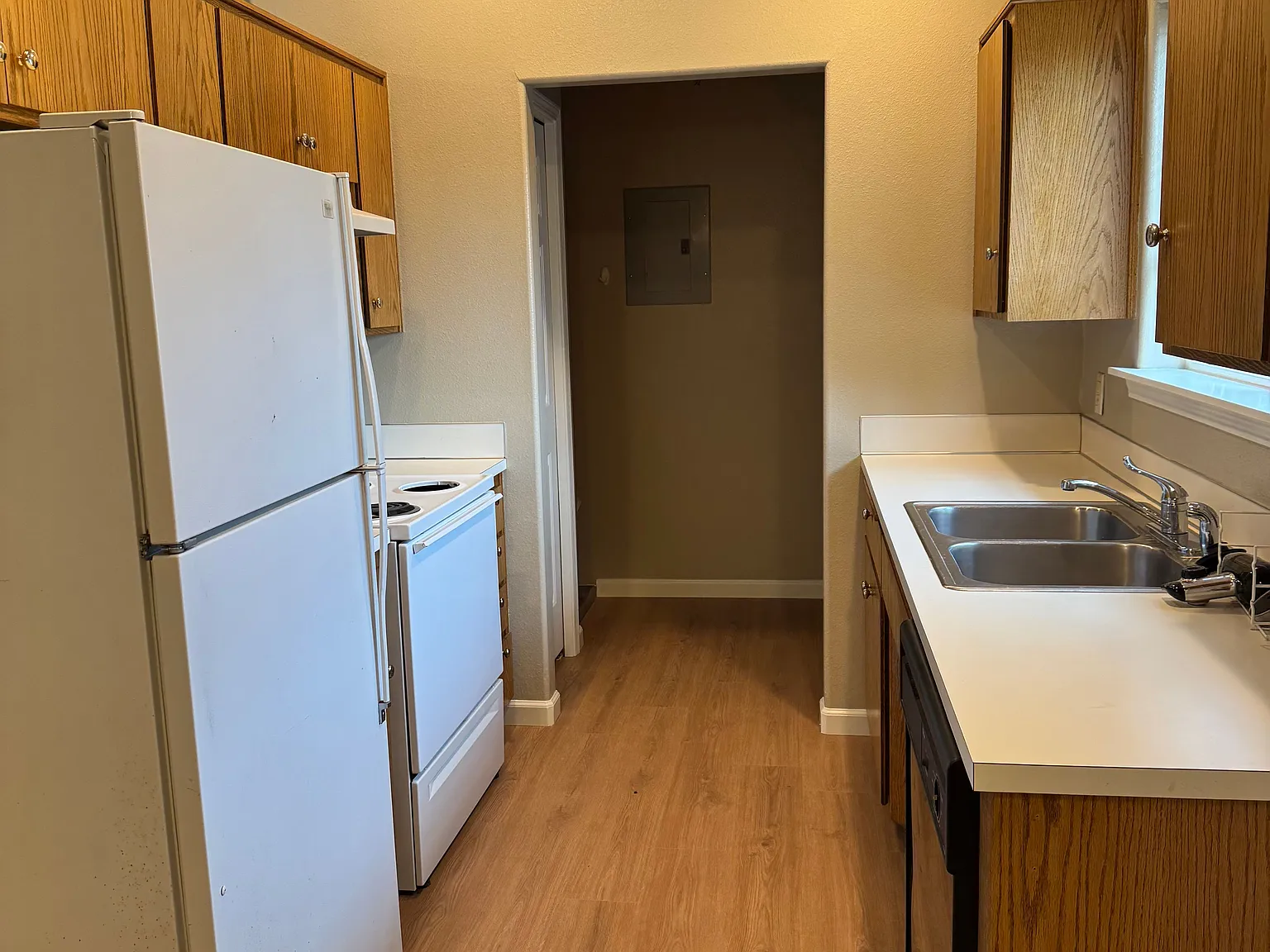 2 bed, 904 sqft, $1,500 — Photo 4