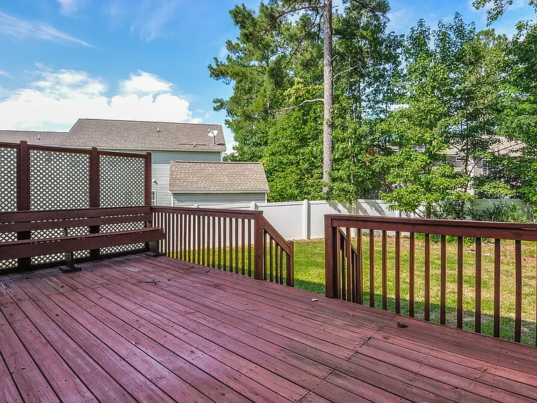 221 Worthington Ct — Photo 20