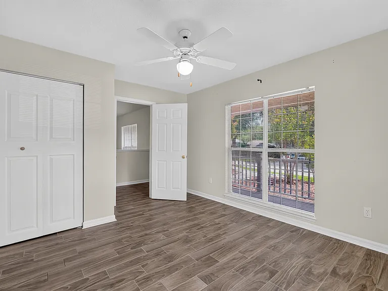 8038 SW 67th Rd — Photo 12