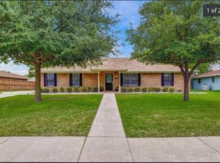 503 E 9th St, Kaufman, TX 75142