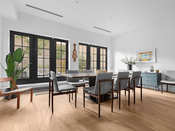 3rd image of 139 Sackett St #1