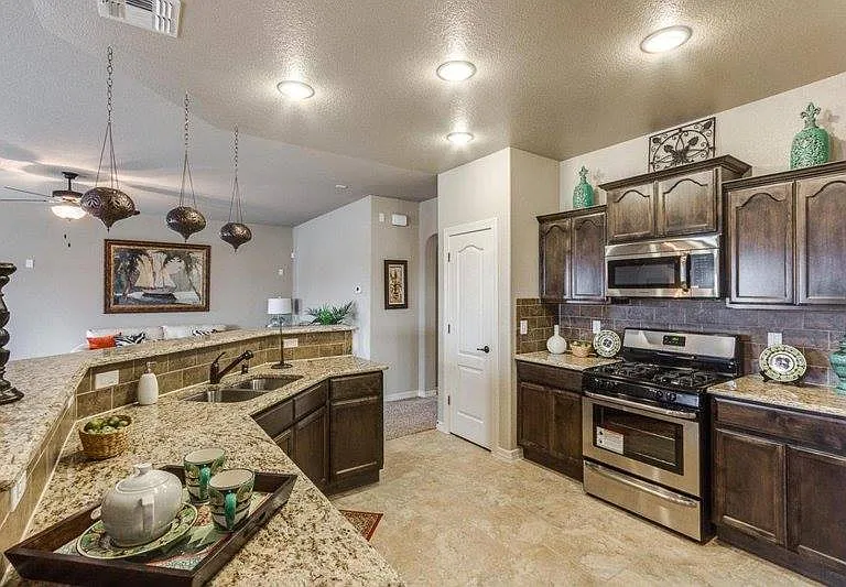 7747 Enchanted Path Dr — Photo 20