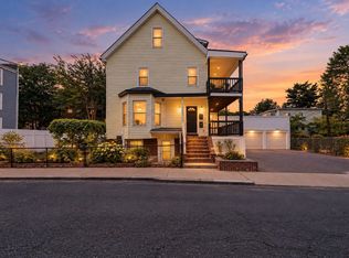 29 Hanson St, Somerville, MA 02143