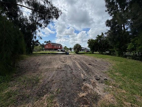 4th image of 1020 Linden Rd Lot 9812