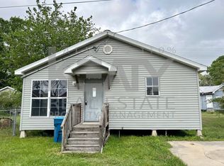 128 Sternberg Dr, Lafayette, LA 70506