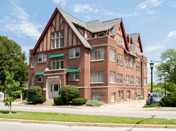 402RAC, 402 S Race St #Be4b8f1ef, Urbana, IL 61801