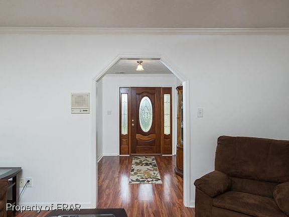 5th image of 8501 Governors Ln