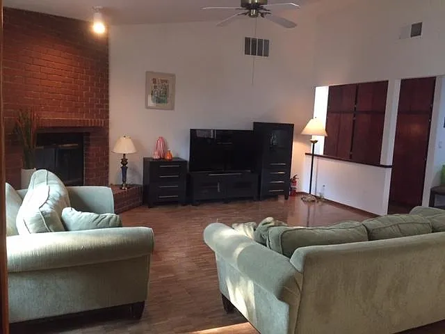 3 bed, 1683 sqft, $3,800 — Photo 2
