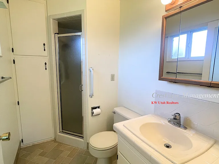 1498 E Pioneer Rd — Photo 20