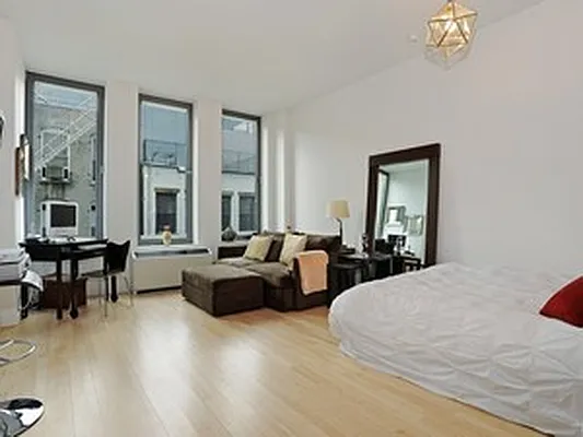 Rented by Corcoran | media 17