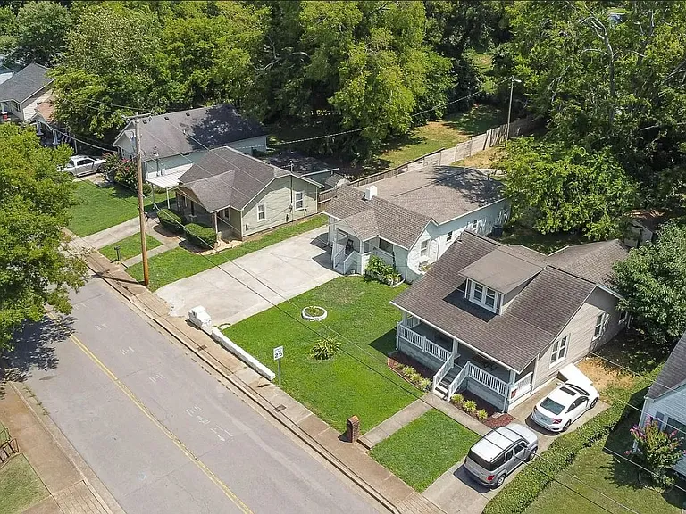 2215 Albion St — Photo 15