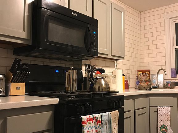 3rd image of 660 Kellogg St SE #2