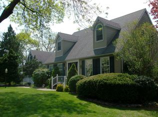 110 Oxford Dr, Easton, PA 18045