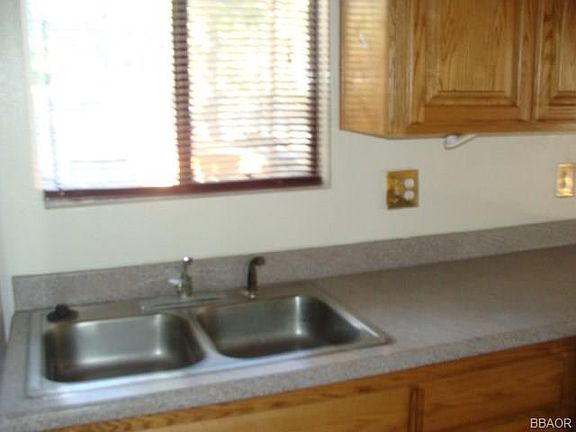 4th image of 617 W Rainbow Blvd