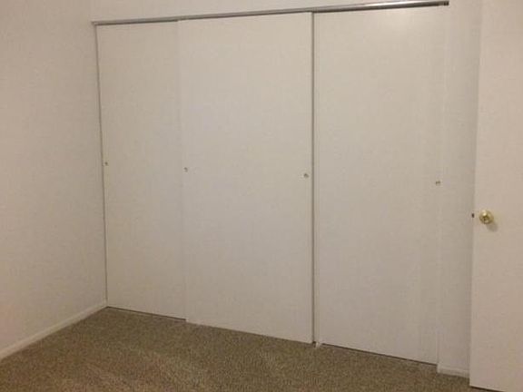 4th image of 709 Patty Dr APT B
