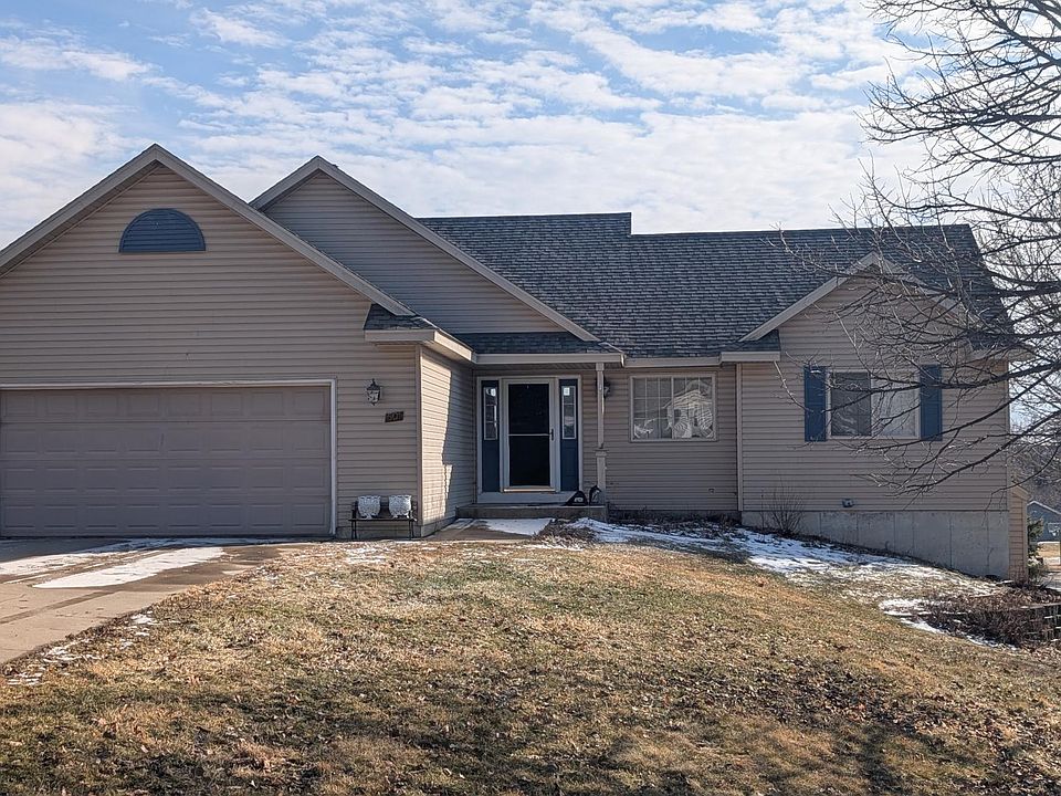1st image of 501 Cedar Ct NE