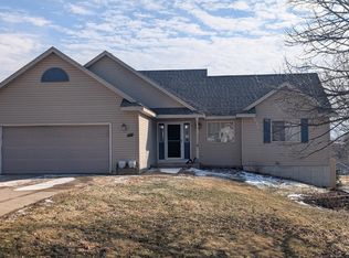 501 Cedar Ct NE, Pine Island, MN 55963