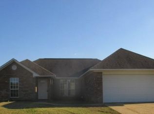 112 Superior Dr, Tupelo, MS 38801