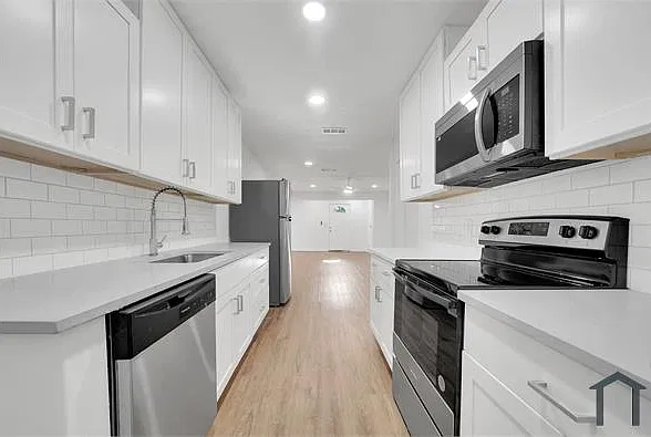4 bed, 1467 sqft, $1,999 — Photo 4