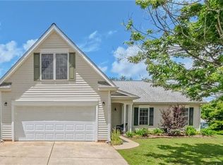 3693 Shadow Ridge Dr, High Point, NC 27265