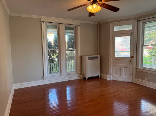 3779 Derry St #1, Harrisburg, PA 17111