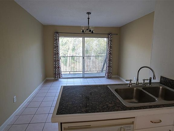 5th image of 1800 Stoney Brook Dr APT 207