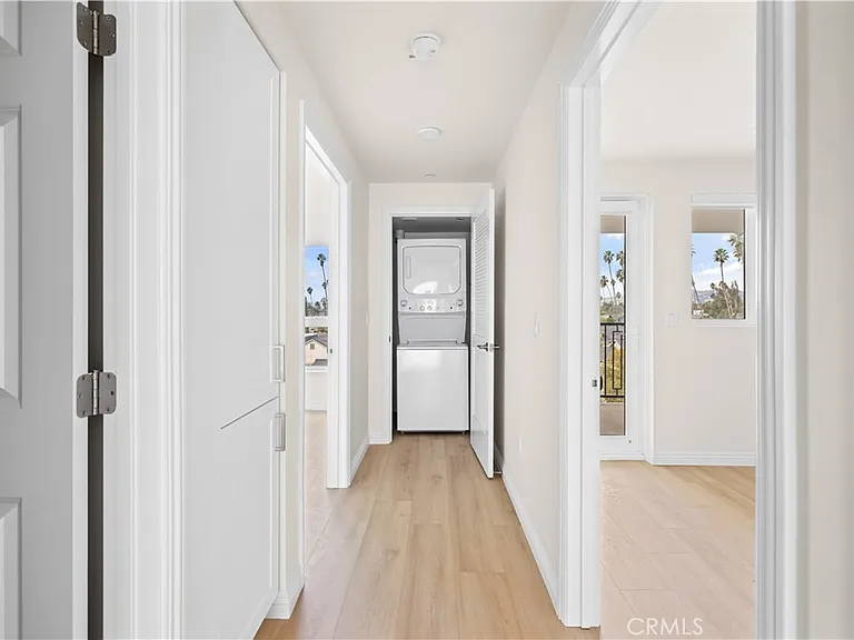 1818 S Norton Ave #405 — Photo 10