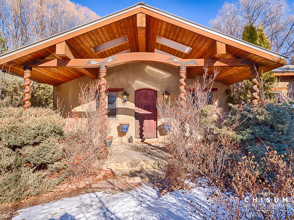 1st image of 407 Martinez Ln