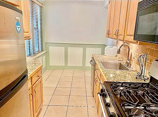 Rented by RealTegrity NY LLC | media 43