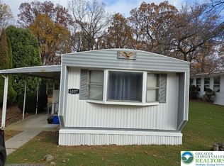 6337 Nisbet Ct, Slatington, PA 18080