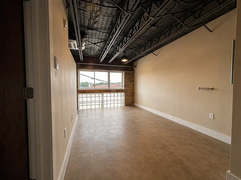 1726 Austin Ave — Photo 18