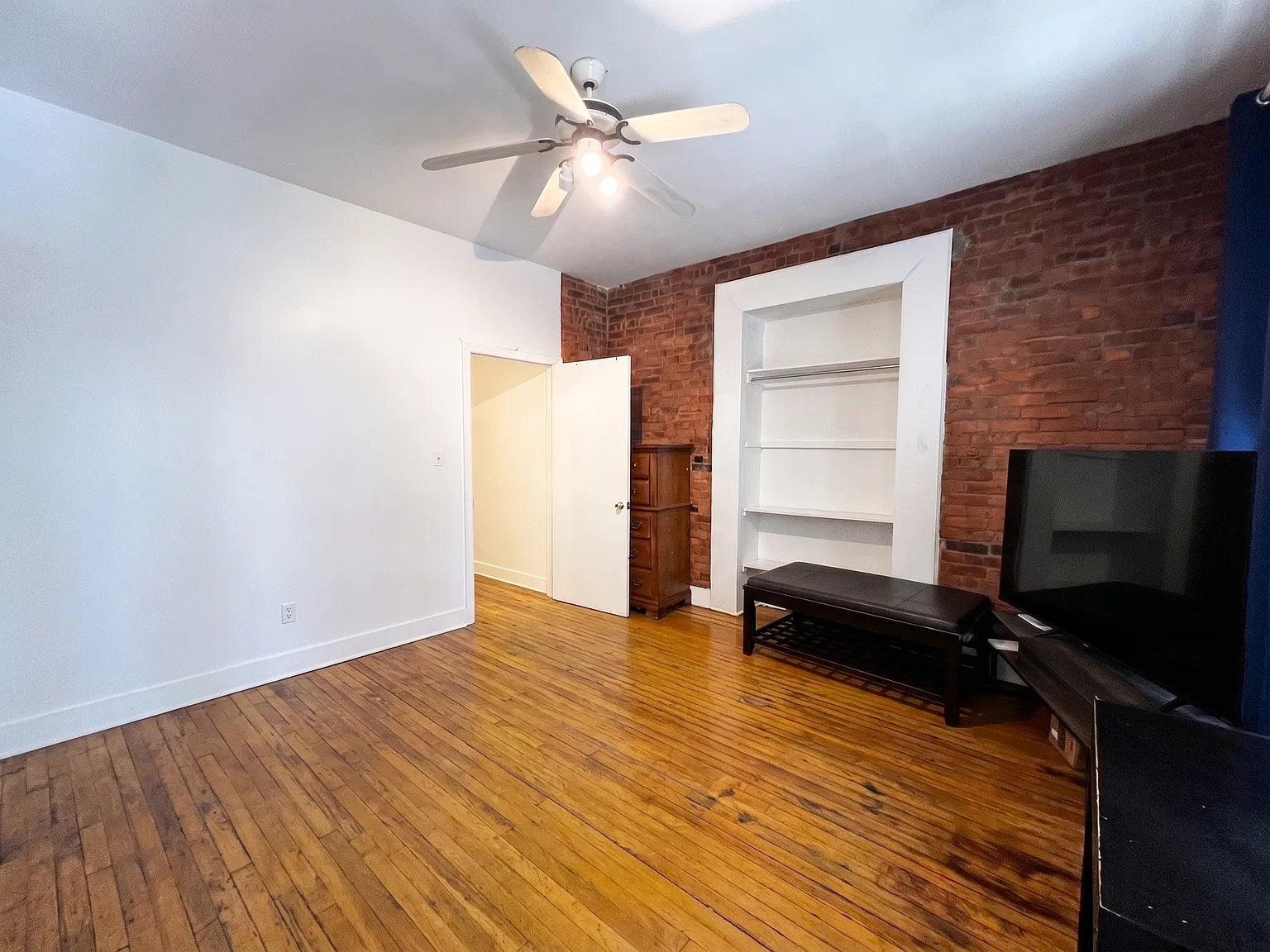 414 West 121st Street — Photo 3
