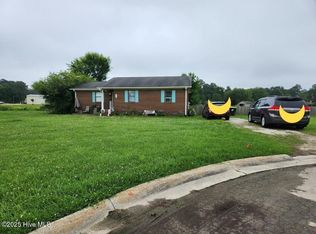 300 Morningside Dr, Vanceboro, NC 28586