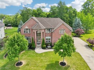 18181 Stony Point Dr, Strongsville, OH 44136