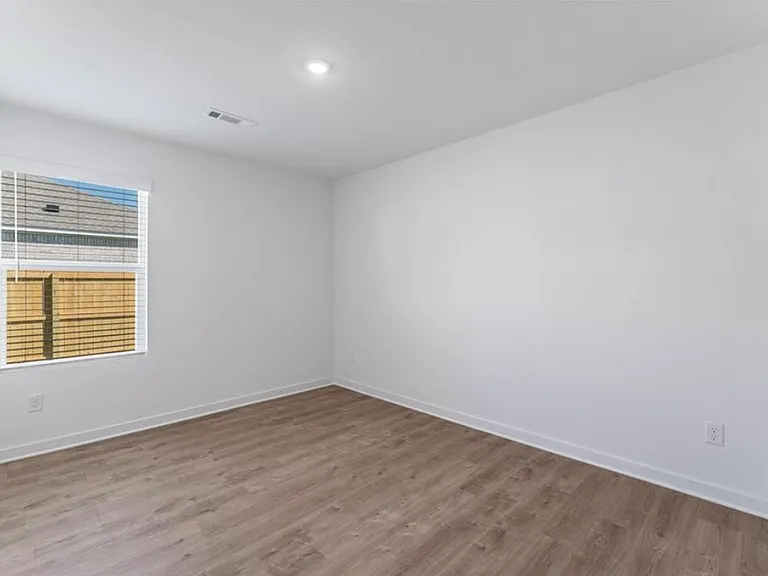 583 Arizona St — Photo 17
