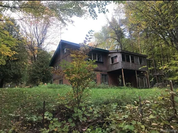 5334 Livermore Rd, Clifford, MI 48727