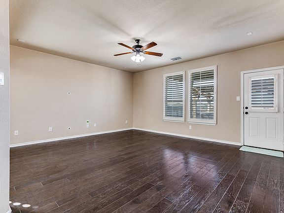 5th image of 10209 Saltbrush St
