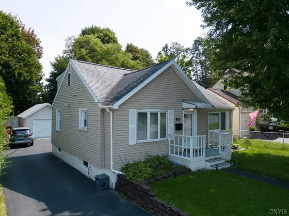 18 Allman Pl, New Hartford, NY 13413