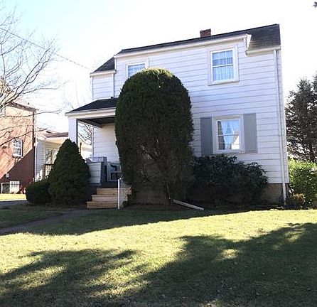 2nd image of 3142 Primrose Ln