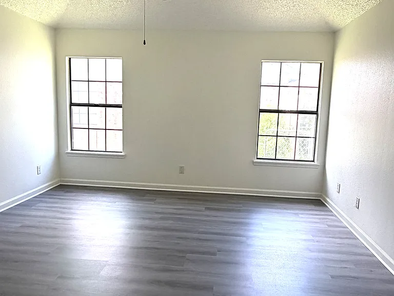 3709 Seville Ln — Photo 8