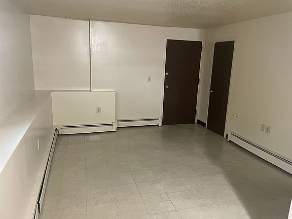 4th image of 212-214 Washington St #1