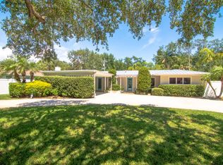 745 Iris Ln, Vero Beach, FL 32963