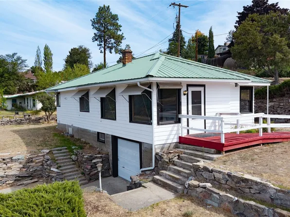 121 SW State St, Tonasket, WA 98855